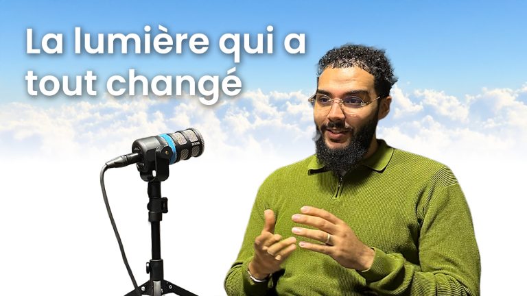 Elies au micro de la Rencontre pour témoigner